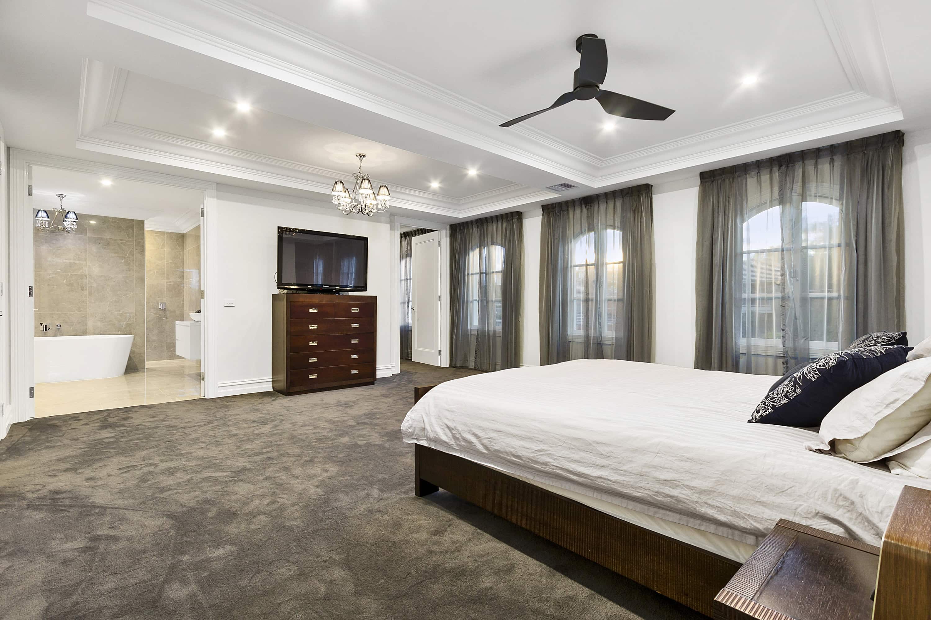 023_Open2view_ID480416-ASL_Construction Cover Image