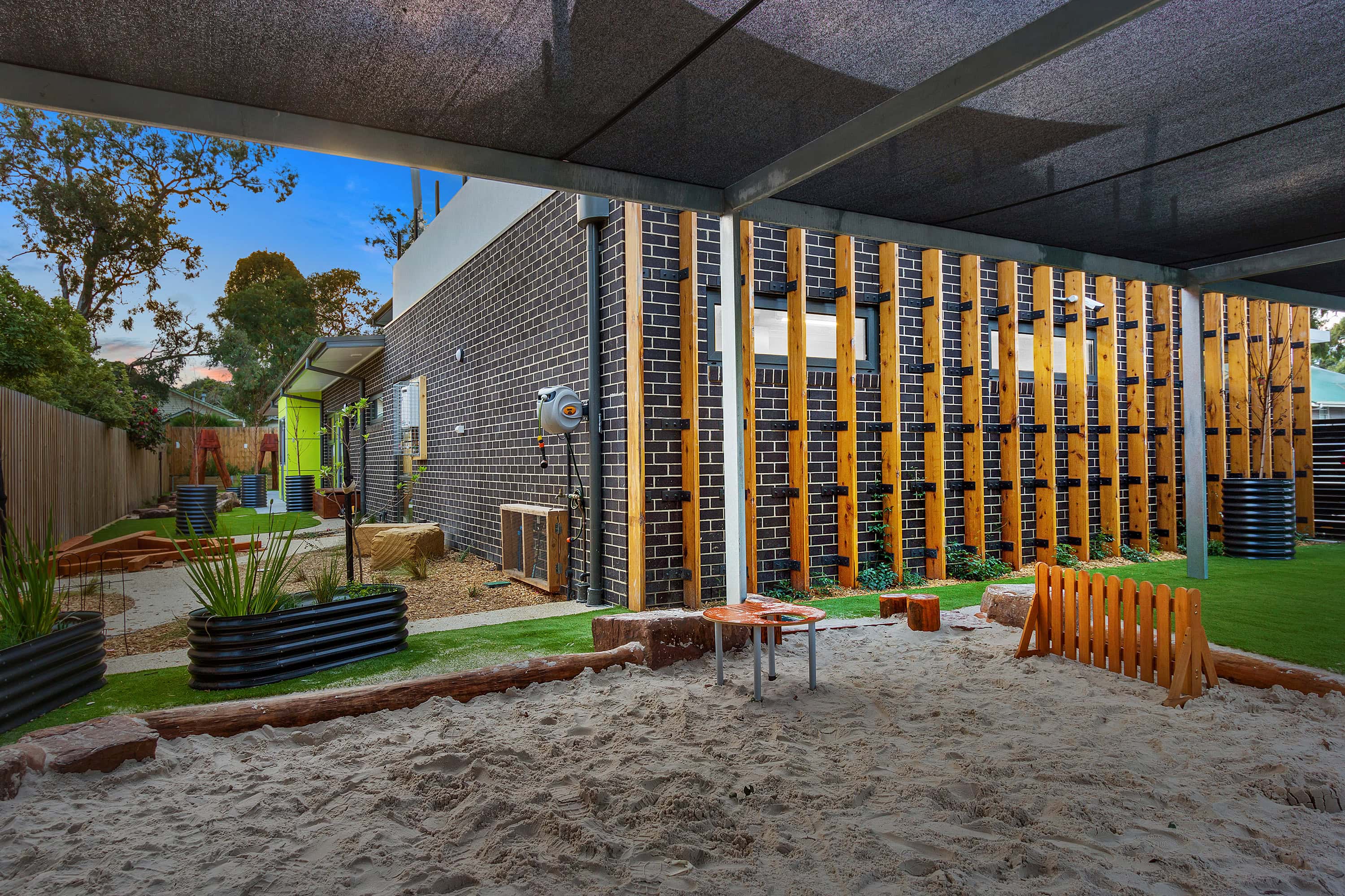 034_Open2view_ID588013-50_Blackburn_Rd_Blackburn Cover Image