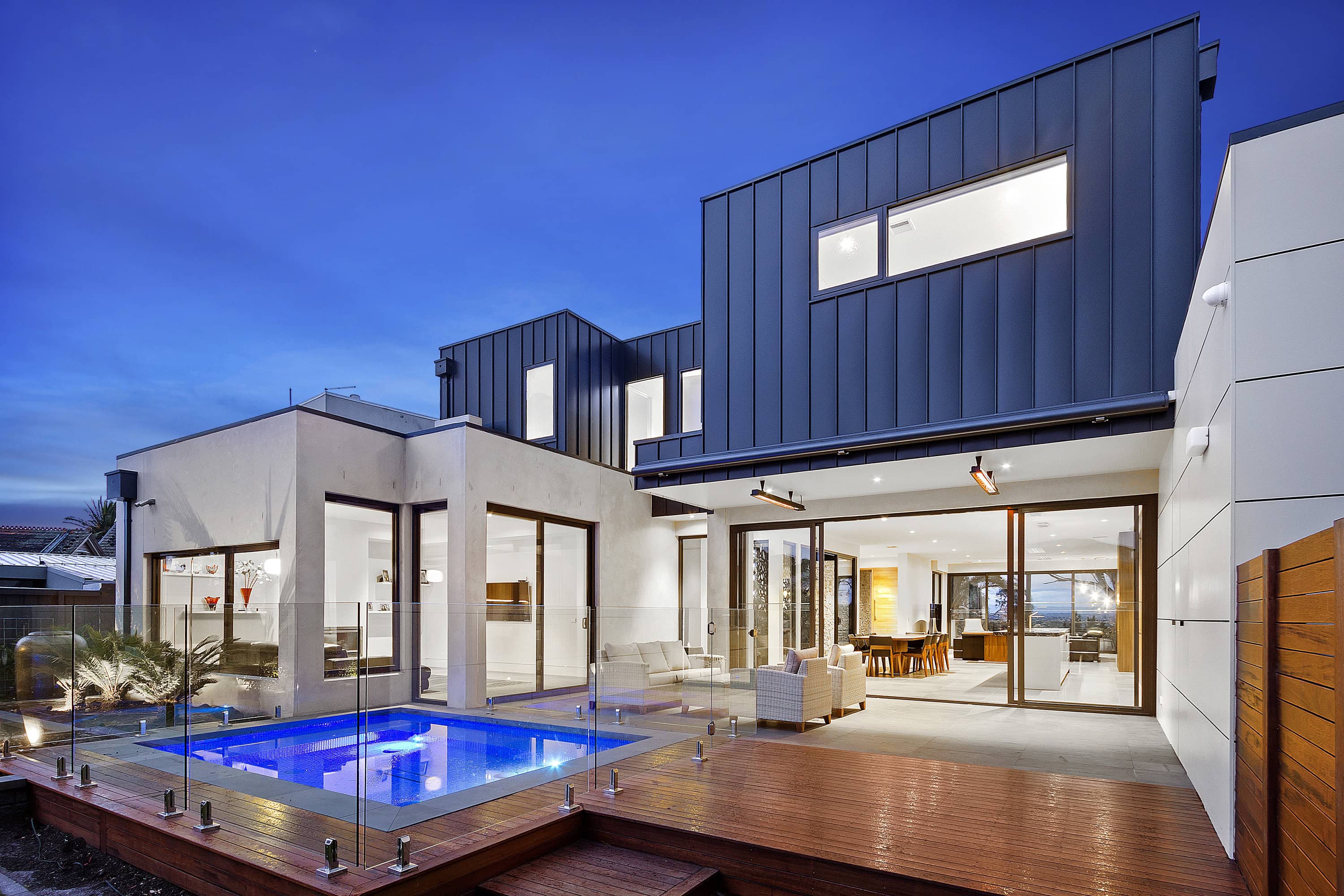 042_Open2view_ID480416-ASL_Construction Cover Image