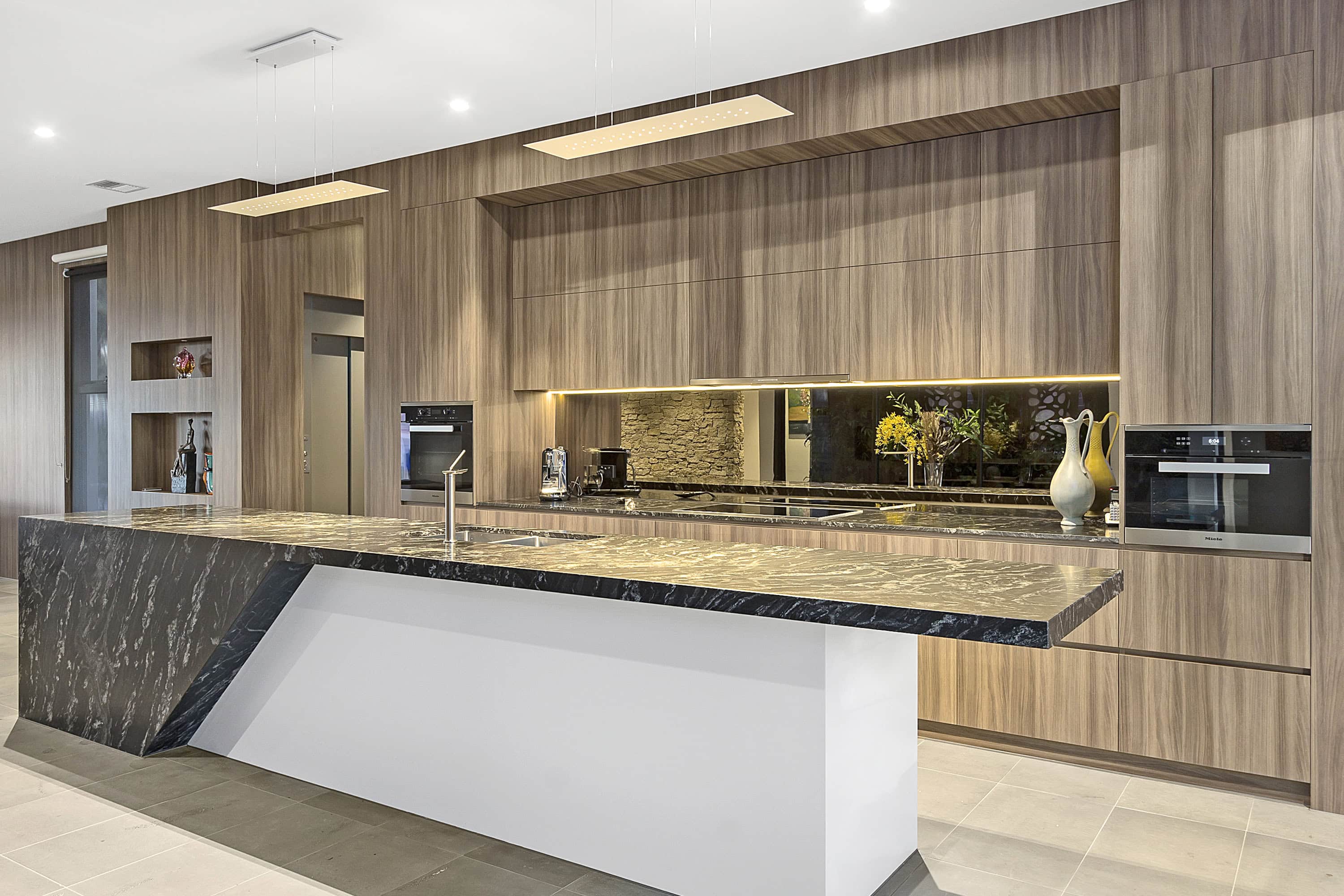 051_Open2view_ID480416-ASL_Construction Cover Image