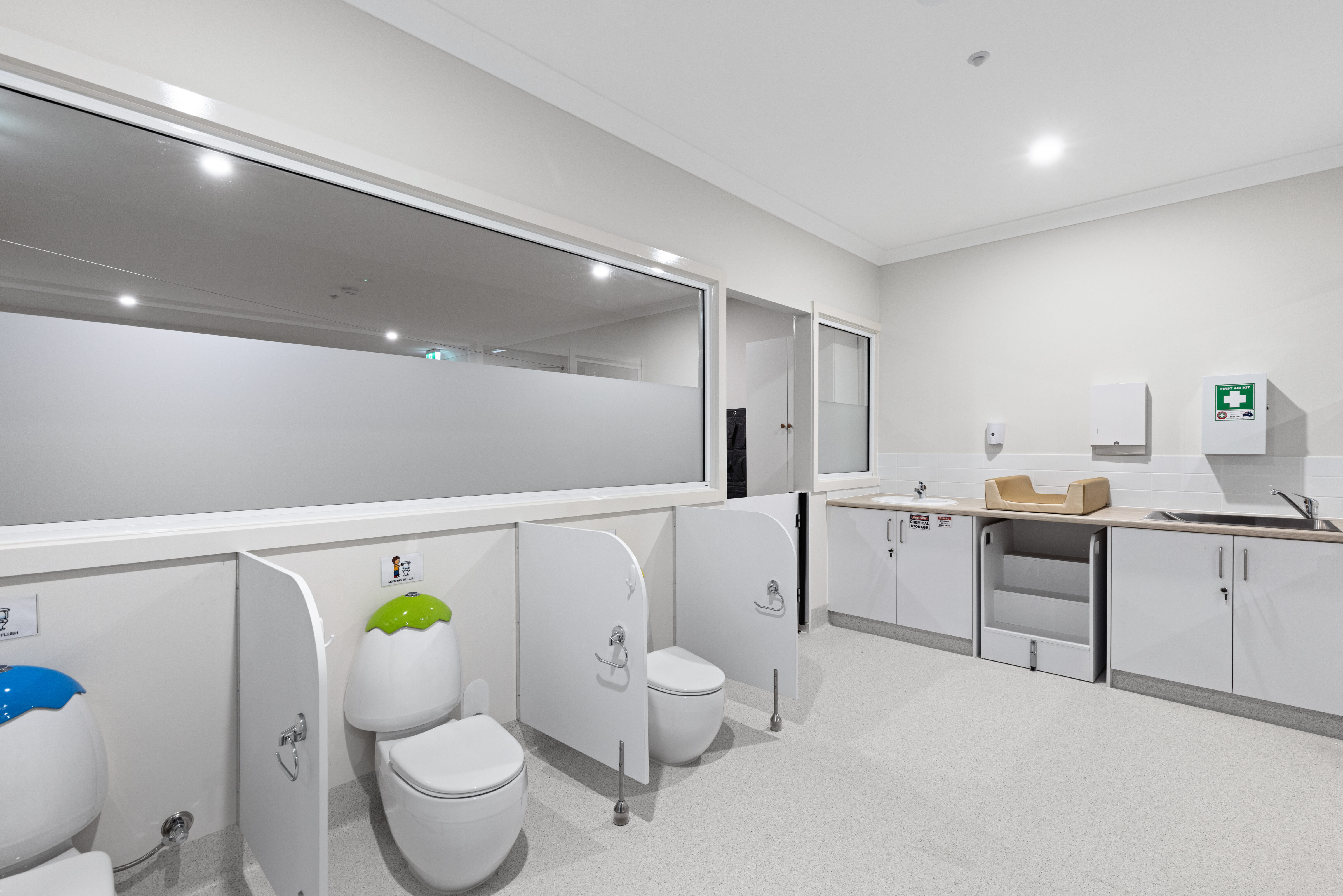 078A2505 Cover Image