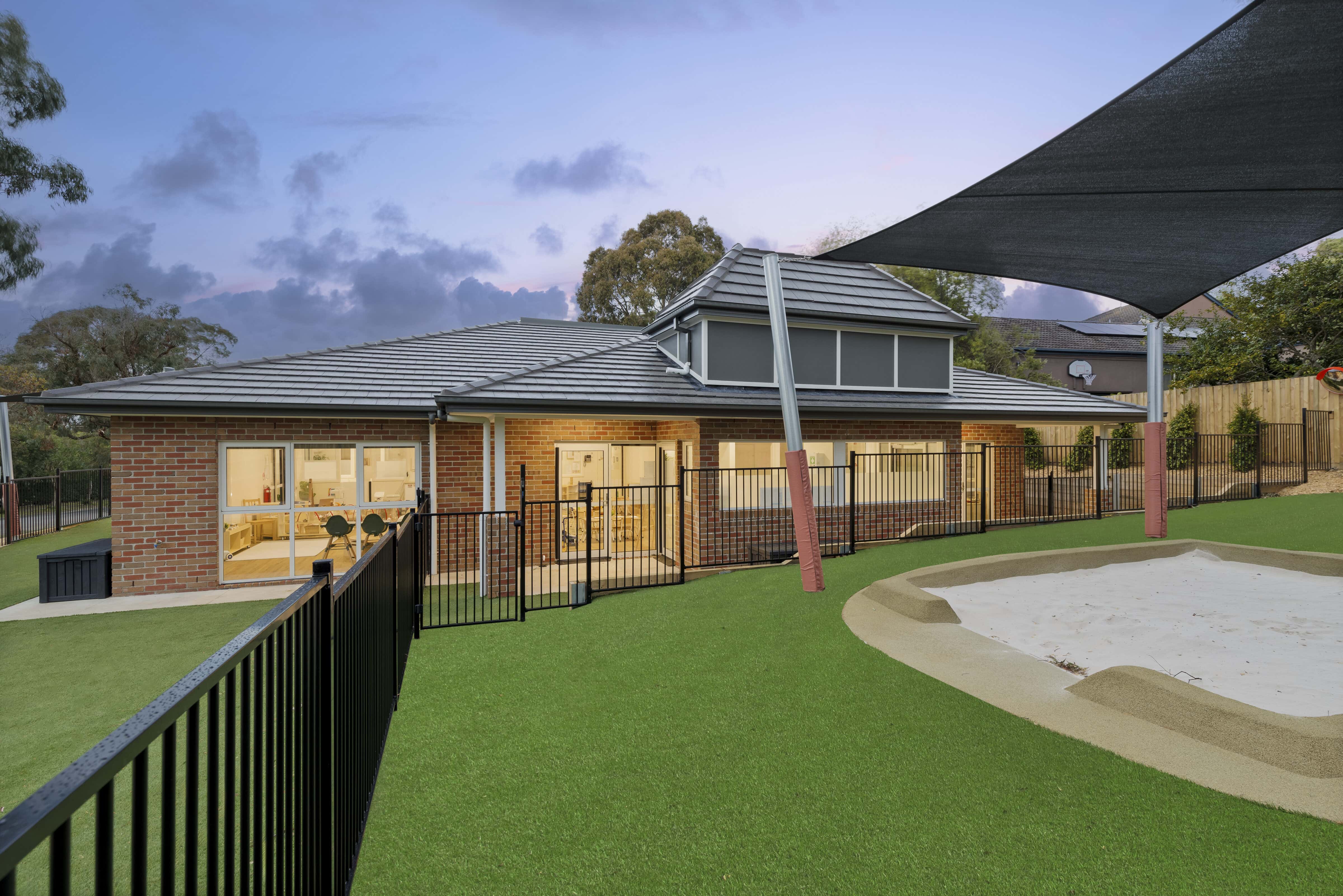 078A2595_v2 Cover Image