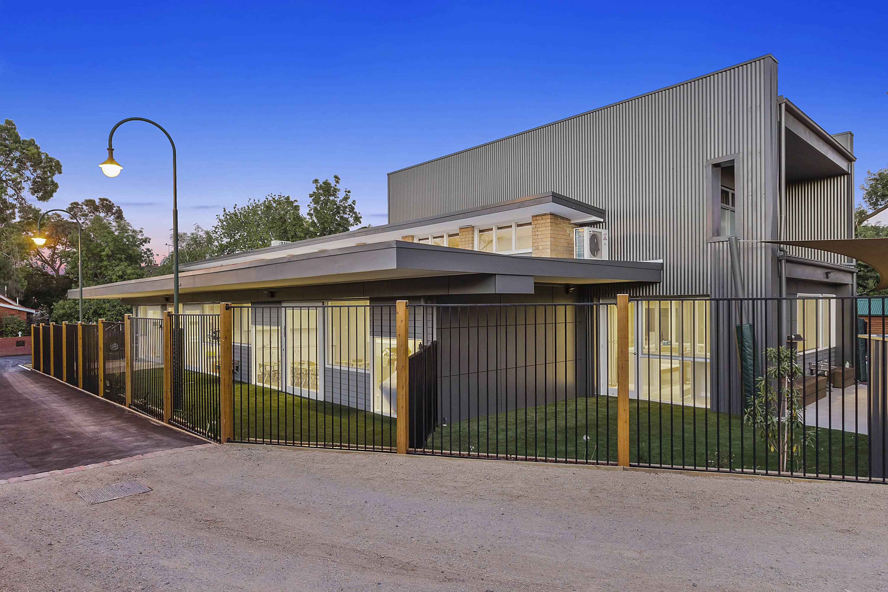 020_Open2view_ID443338-435_Inkerman_St_St_Kilda Cover Image