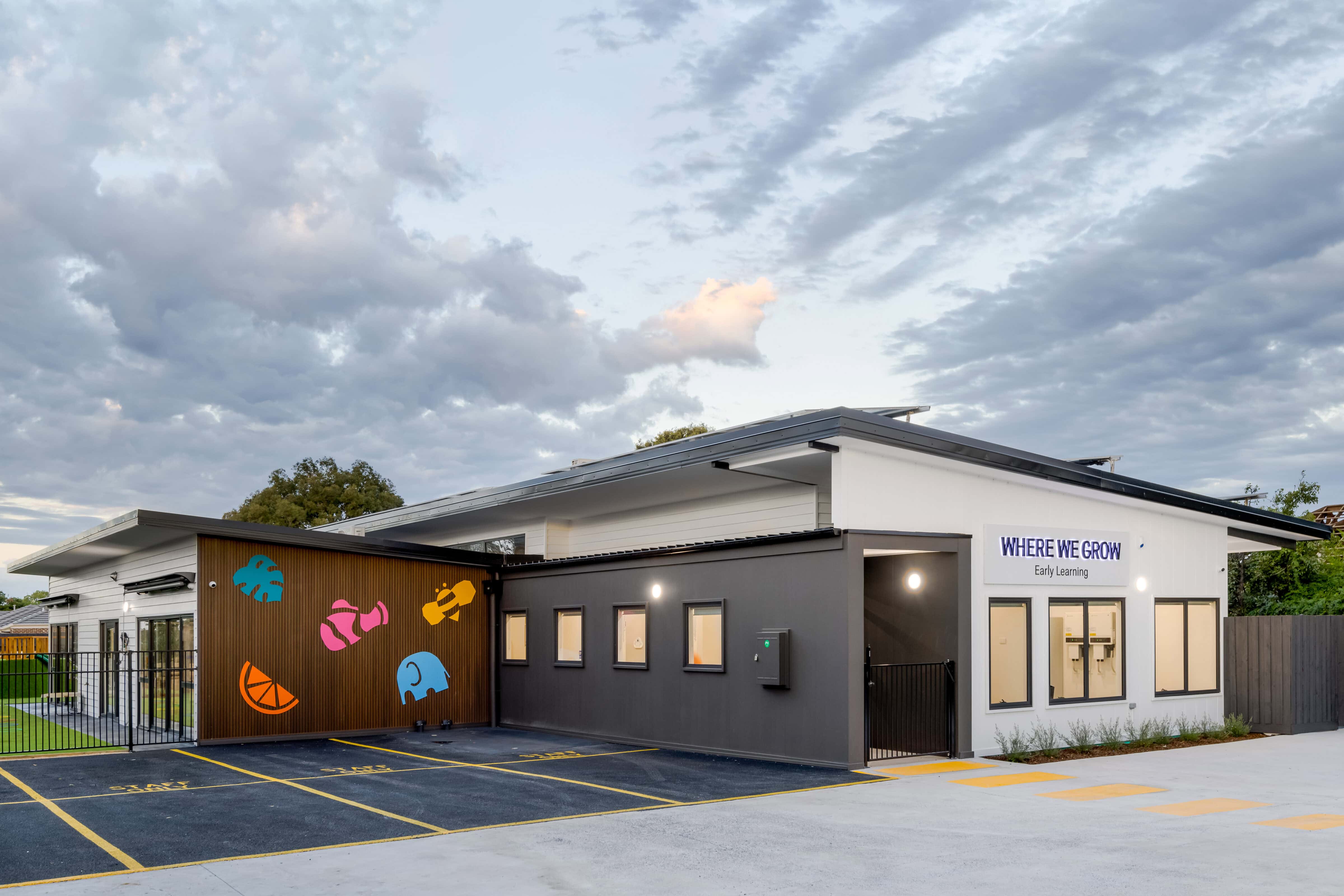 Glenroy, 42 William (1) V2 Cover Image