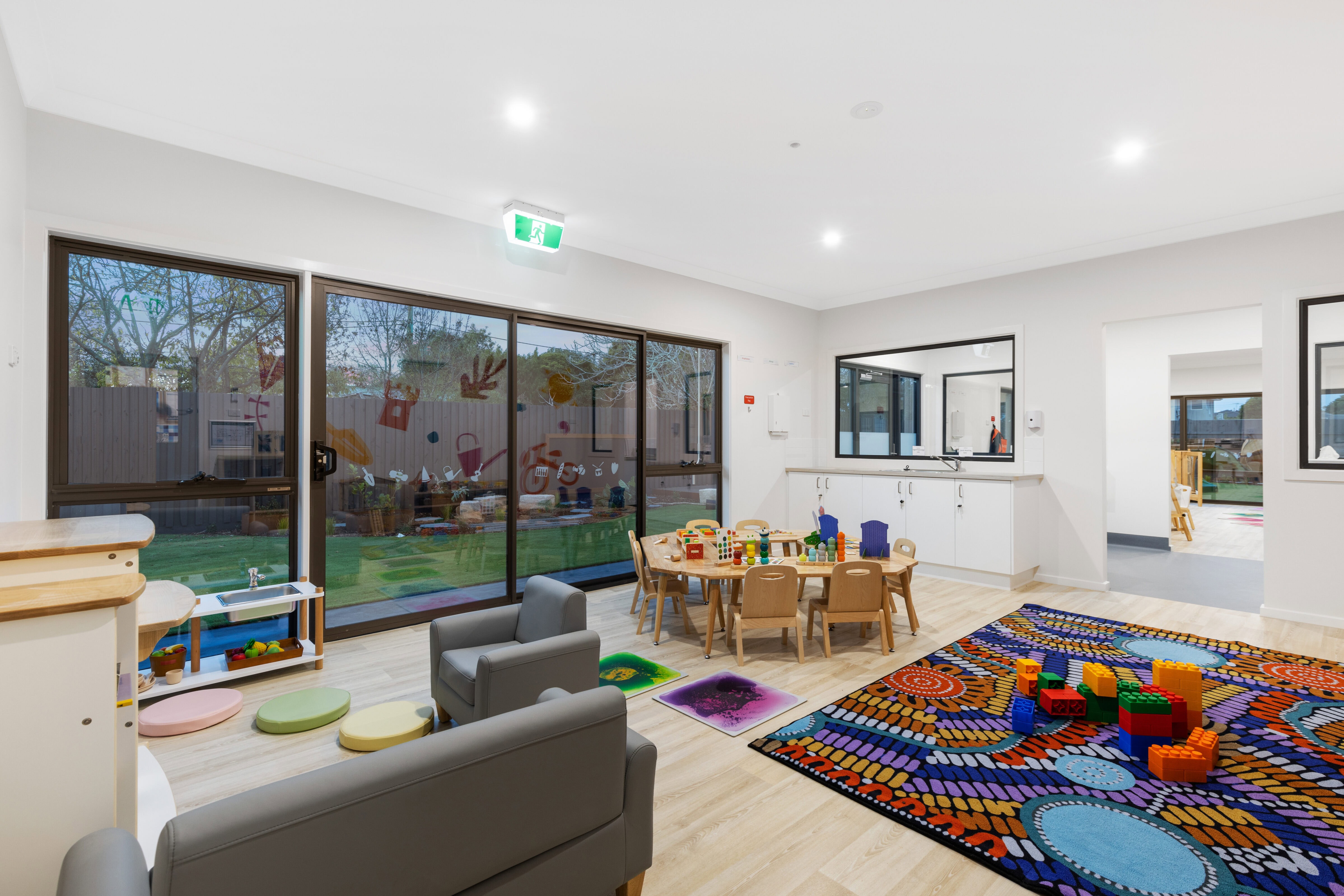 Glenroy, 42 William (14) Cover Image