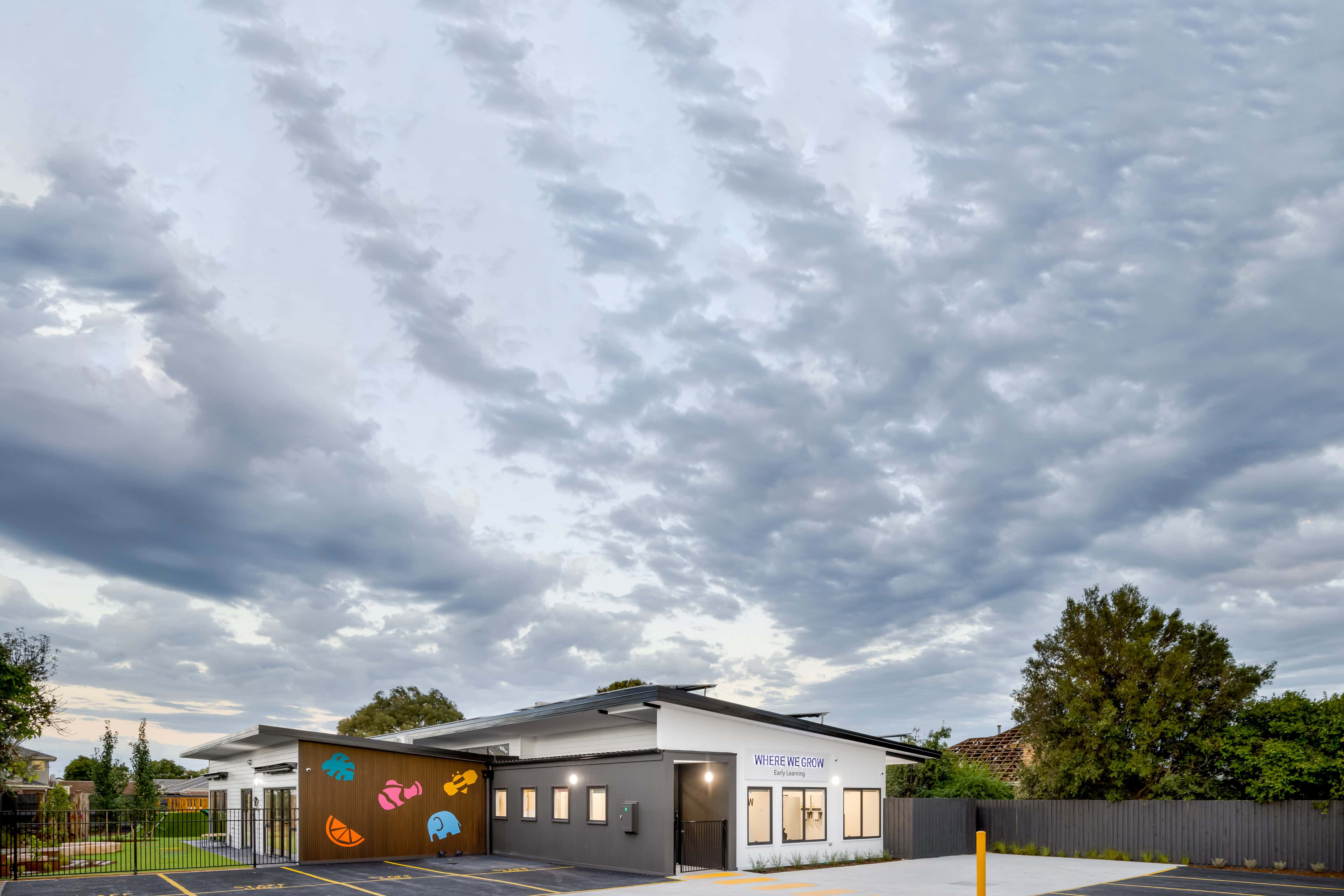 Glenroy, 42 William (3) V3 Cover Image