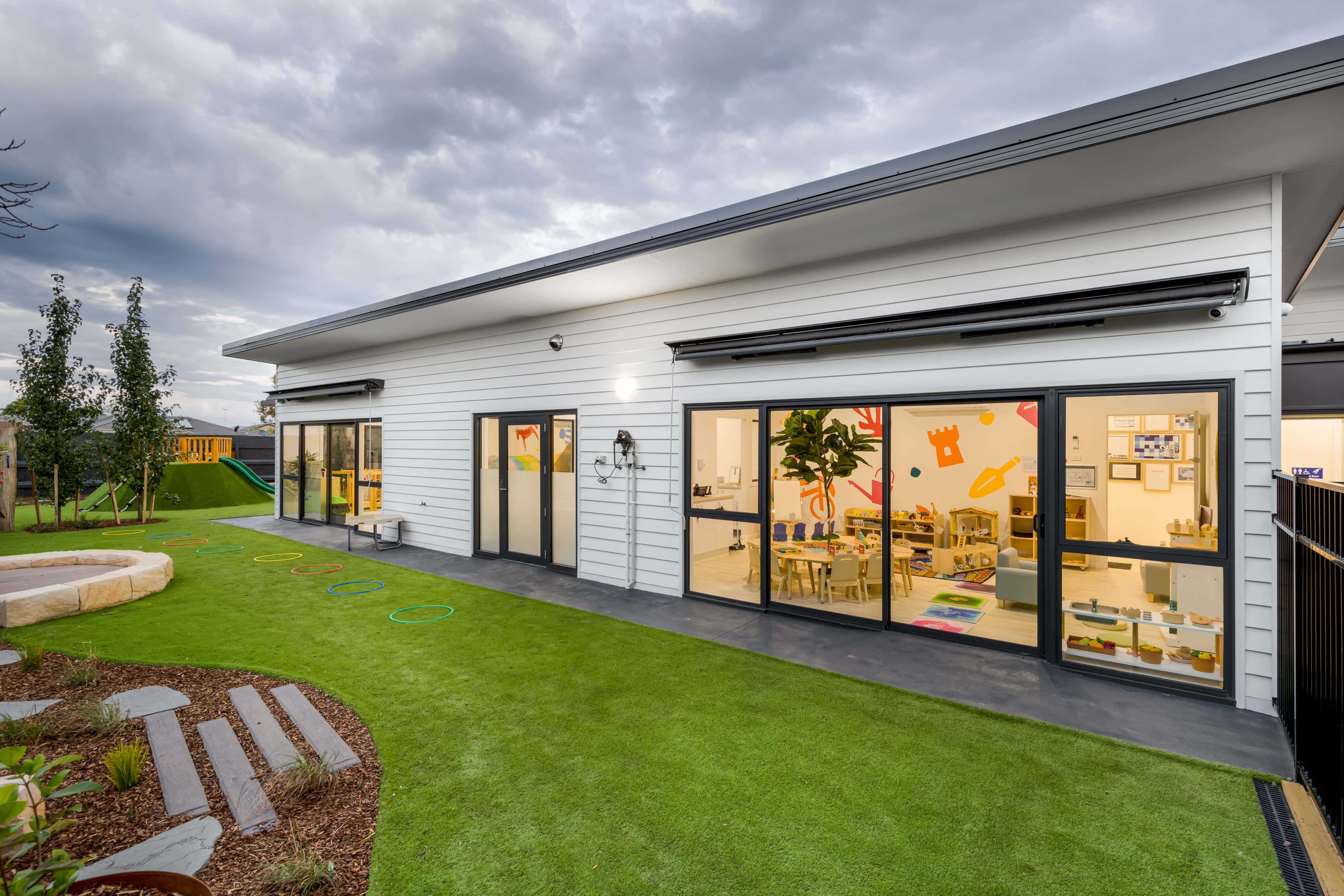 Glenroy, 42 William (5) Cover Image