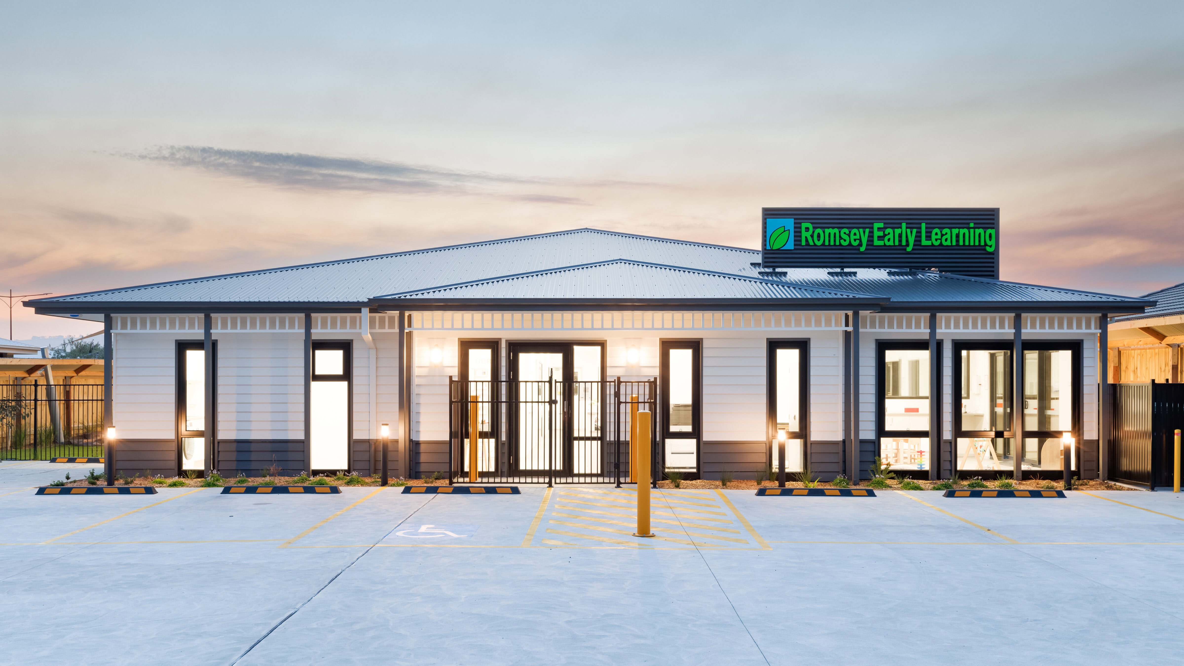 Romsey, 3 Main Street-01 Extra Cover Image