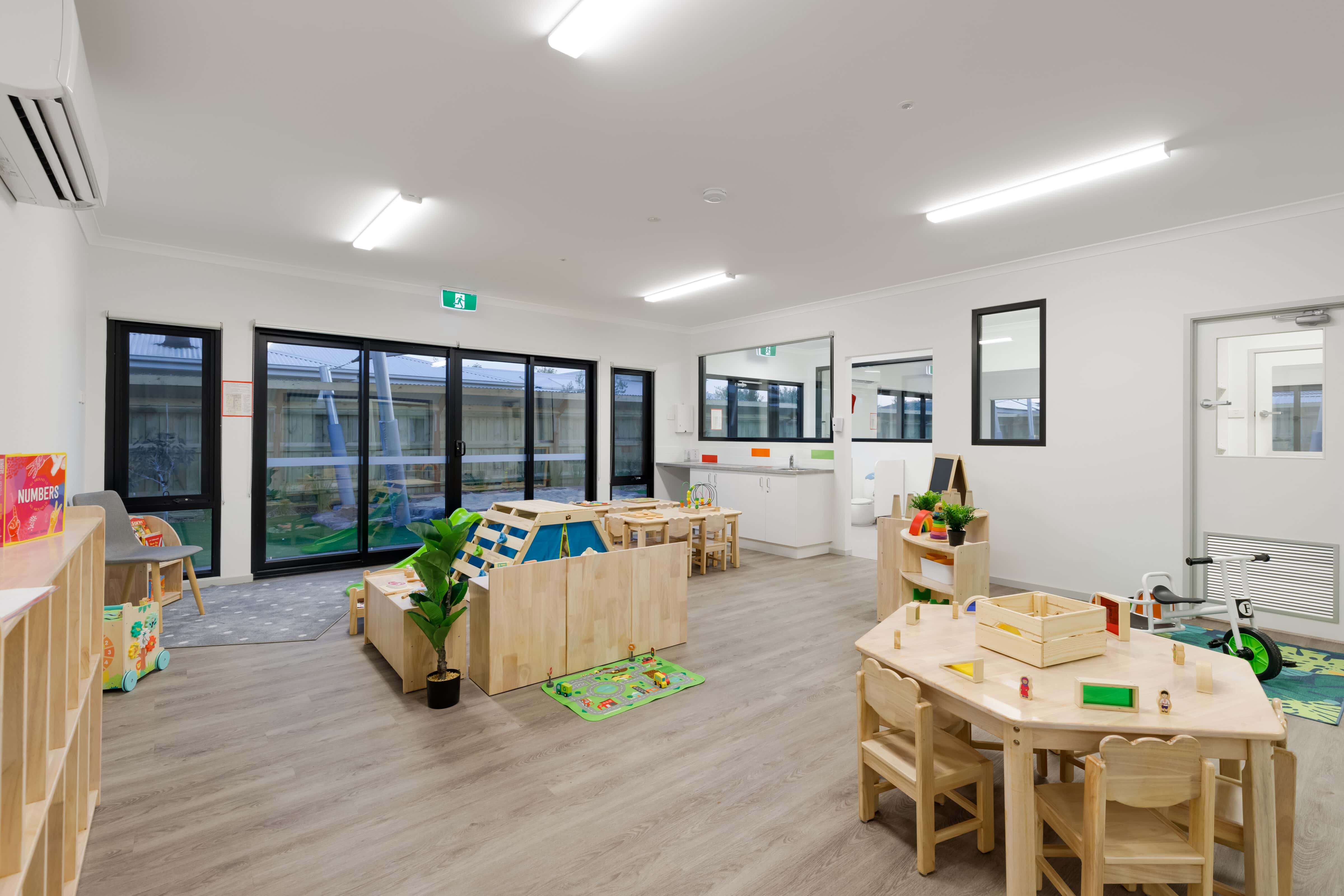 Romsey, 3 Main Street-09 Cover Image